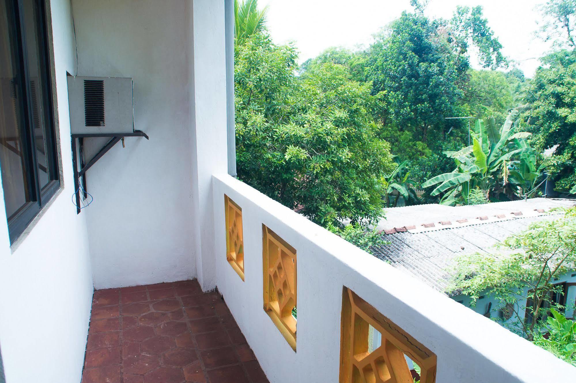 Hotel Gem Land Ratnapura Exterior foto